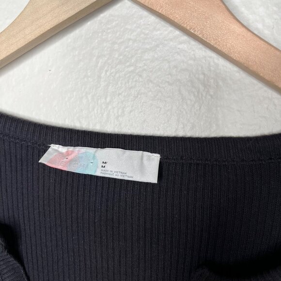 Free People Beach Ribbed Black Over Sized Henley Top Size Med - Picture 3 of 8